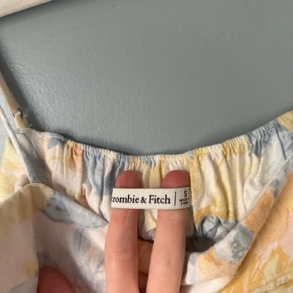 Abercrombie Asymmetrical Tiered Maxi Dress Size small - Picture 4 of 6